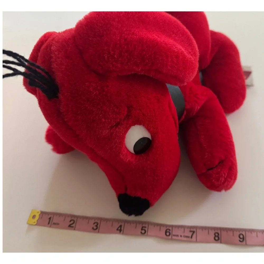 Vintage 1991 Clifford the Big Red Dog Dakin Plush Hand Puppet Red 14 Inch Toy